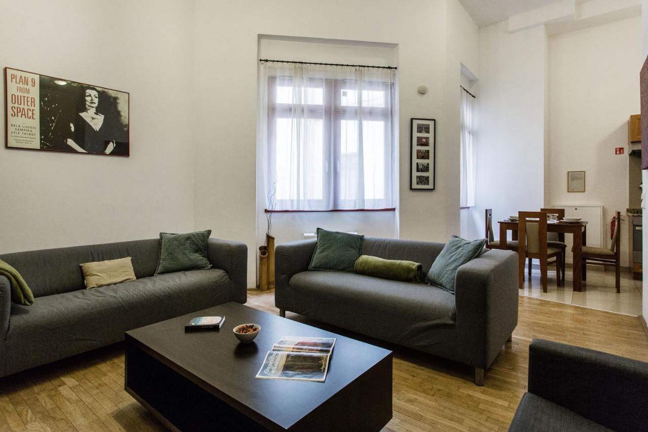 Family Suite By Heroes' Square Budapest Exterior photo